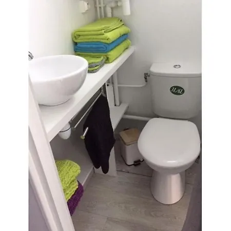 1 Bedroom * Bretteville-sur-Ay